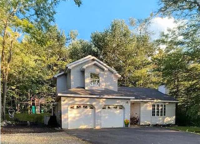Property at 106 Black Bear Ln, Tobyhanna, PA 18466, 3 beds, 2 baths