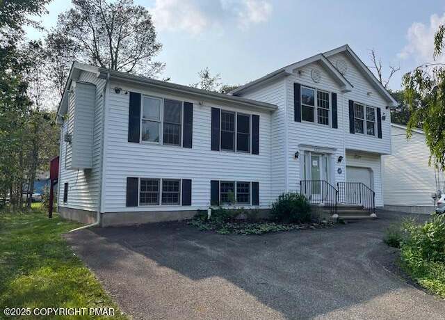 Property at 2114 Freedom Way, Pocono Summit, PA 18346, 4 beds, 3 baths