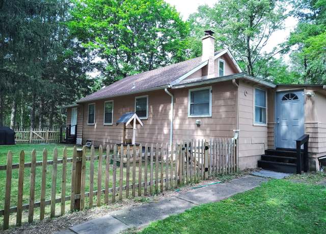 Property at 6148 Pa-115, Blakeslee, PA 18610, 2 beds, 1 bath