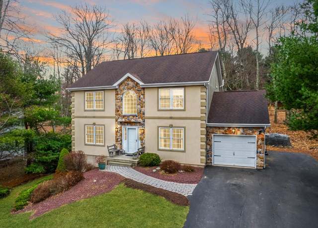 Property at 104 Wolf Hollow Rd, Lake Harmony, PA 18624, 5 beds, 2.5 baths