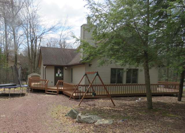 Property at 5 Bruin Ct, Lake Harmony, PA 18624, 4 beds, 2 baths