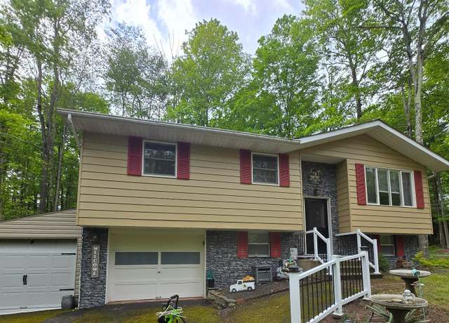 Property at 3118 Ogontz Dr S, Pocono Lake, PA 18347, 4 beds, 2 baths
