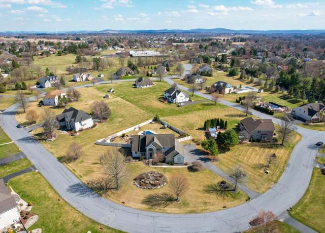 Property at 535 Christine Ann Ln, Nazareth, PA 18064, 6 beds, 2.5 baths