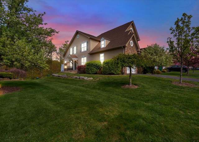 Property at 1721 Big Ridge Dr, East Stroudsburg, PA 18302, 3 beds, 2.5 baths