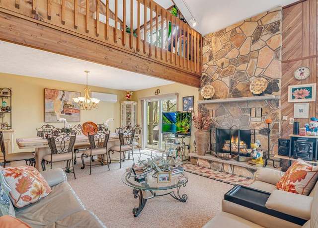 Property at 176 Manchester Dr, Bushkill, PA 18324, 4 beds, 3 baths
