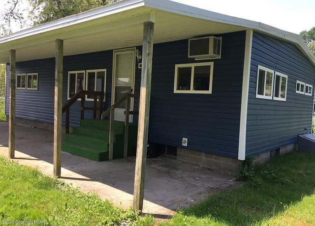 Property at 110 Kraemer Ave, Stroudsburg, PA 18360, 2 beds, 1 bath