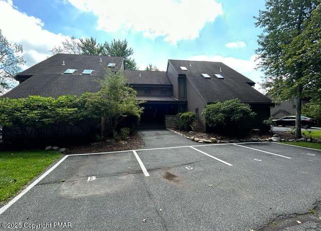 Property at 38C Sky View Dr, East Stroudsburg, PA 18302, 2 beds, 3.5 baths