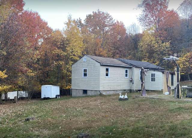 Property at 226 Buck Fever Trl, Scotrun, PA 18355, 2 beds, 1.5 baths