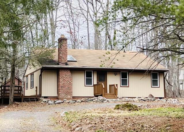 Property at 1122 Seven Nations Ln, Tobyhanna, PA 18466, 3 beds, 2 baths