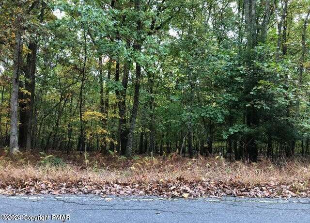 Property at 3 Valley View Cir, East Stroudsburg, PA 18302