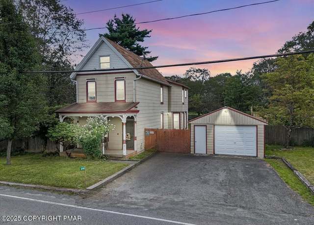 Property at 219 Summit Ave, Pocono Summit, PA 18346, 3 beds, 1 bath