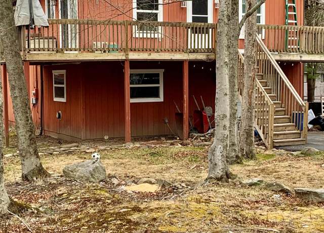 Property at 5646 Pembrook Dr, Tobyhanna, PA 18466, 3 beds, 2 baths