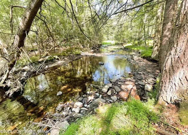 Property at 43 Spring Run Ct, Cresco, PA 18326