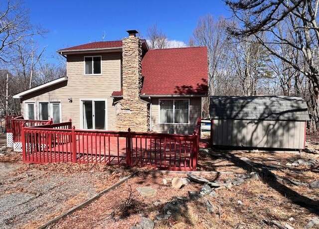 Property at 165 Wellington Way, Bushkill, PA 18324, 3 beds, 2 baths
