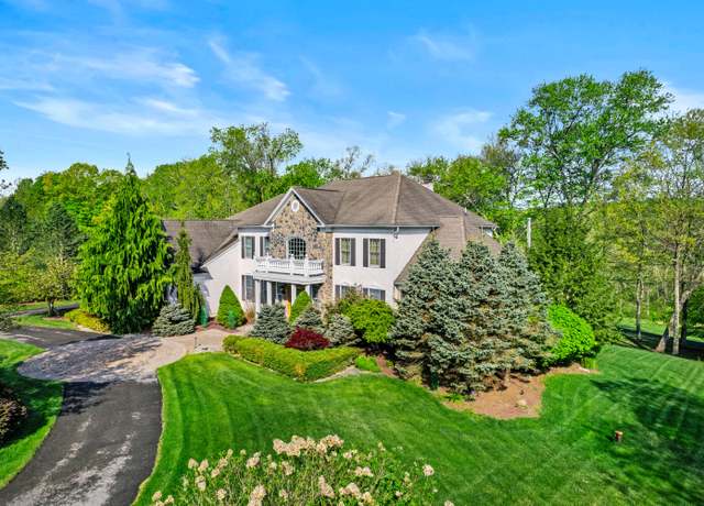Property at 145 Rising Meadow Way, East Stroudsburg, PA 18302, 6 beds, 6.5 baths