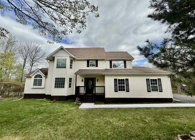 Property at 518 Scenic Dr, Albrightsville, PA 18210, 4 beds, 3.5 baths