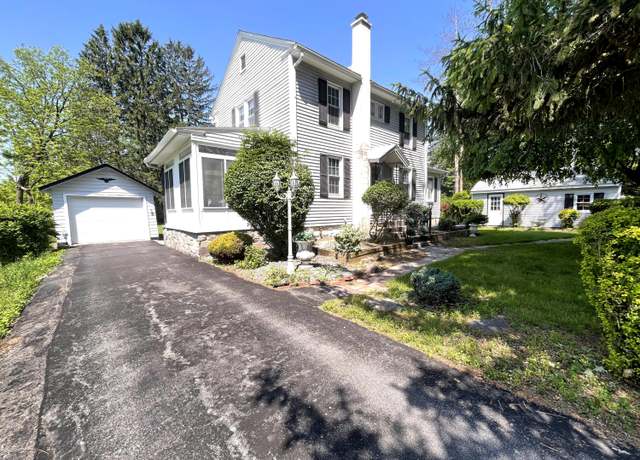 Property at 245 Learn Rd, Tannersville, PA 18372, 2 beds, 1 bath