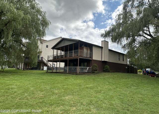 Property at 4041 S South Fairway Dr, Lake Ariel, PA 18436, 4 beds, 3 baths