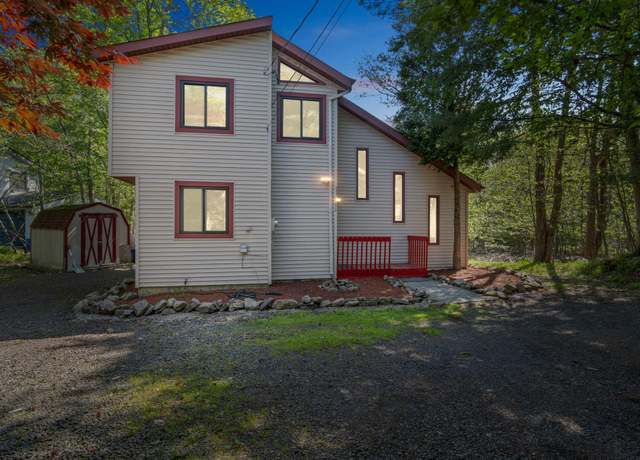 Property at 8333 Shannon Dr, Tobyhanna, PA 18466, 3 beds, 2 baths