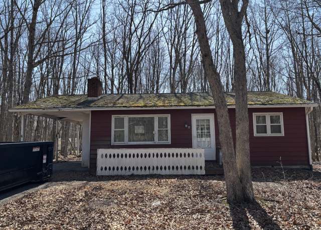 Property at 6 Hillcrest Dr, Albrightsville, PA 18210, 2 beds, 1 bath