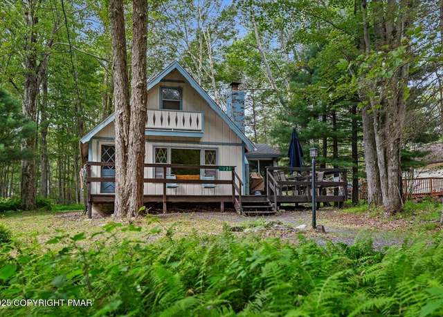 Property at 121 Squaw Trl, Pocono Lake, PA 18347, 2 beds, 1 bath
