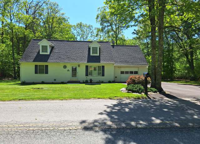 Property at 215 Tego Lake Rd, East Stroudsburg, PA 18302, 4 beds, 1.5 baths