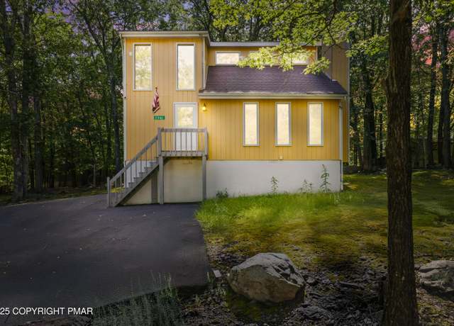 Property at 2041 Candlewood Dr, East Stroudsburg, PA 18301, 4 beds, 2 baths