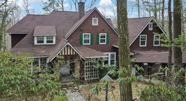Photo of 4 Park Ter, Pocono Manor, PA 18349