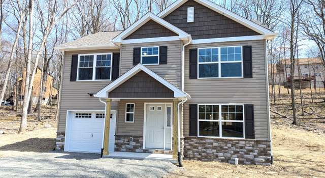 Photo of 247 Sandlewood Dr, East Stroudsburg, PA 18301