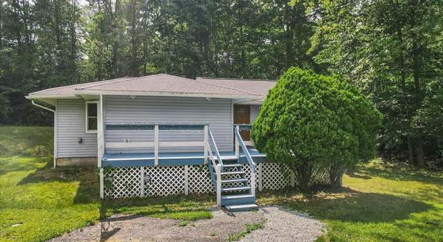 Photo of 10 Dory Pl, Bartonsville, PA 18321