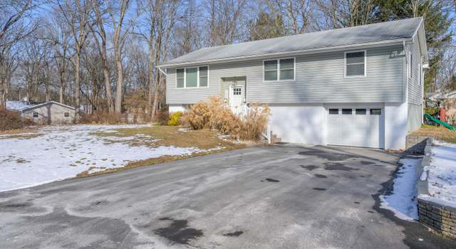 Photo of 1000 Maple Ln, Stroudsburg, PA 18360