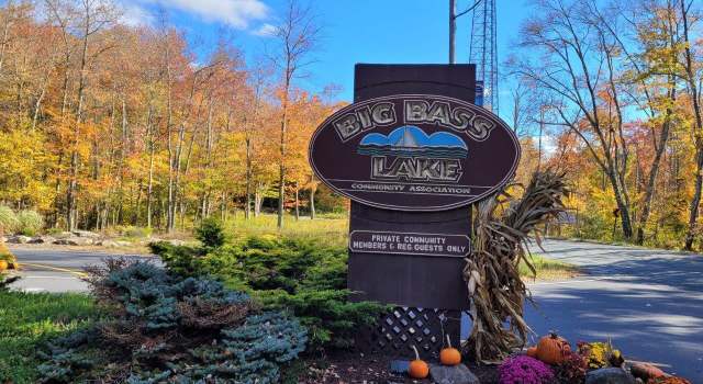 Photo of 5 Cherry Ct, Clifton Township, PA 18424
