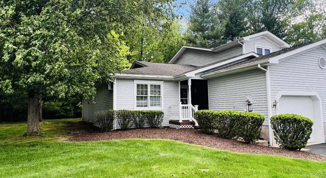 Photo of 211 Amber Ln, East Stroudsburg, PA 18301