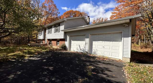 Photo of 4215 Pine Ridge Dr, Bushkill, PA 18324