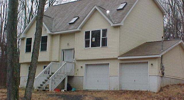Photo of 30 Lake Ln, Tannersville, PA 18372