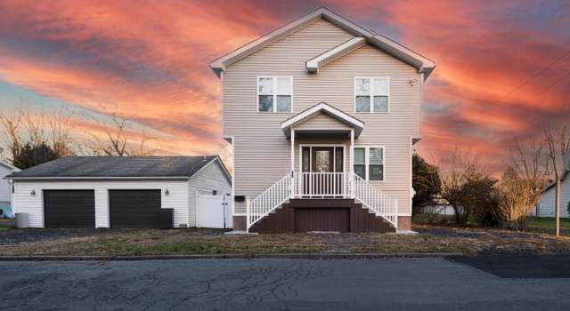 Photo of 86 Walnut St, East Stroudsburg, PA 18301