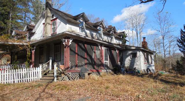 Photo of 106 Burry Ln, Cresco, PA 18326