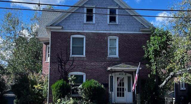 Photo of 479 N Courtland St, East Stroudsburg, PA 18301