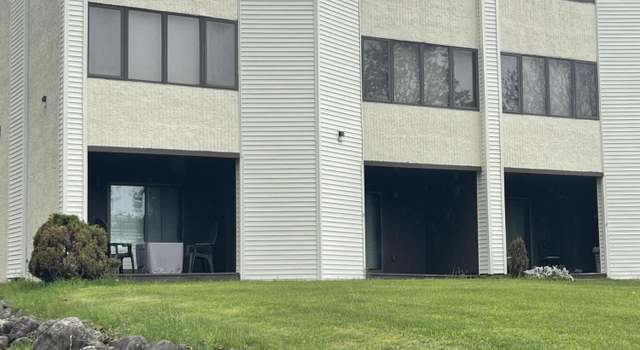 Photo of 146 Foxfire Dr Apt 307, Mount Pocono, PA 18344