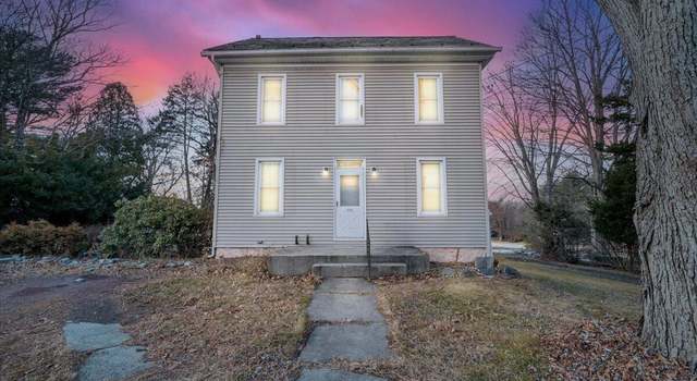 Photo of 2976 N Delaware Dr, Mount Bethel, PA 18343