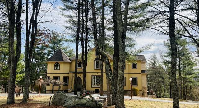 Photo of 5759 Wildflower Cir, Stroudsburg, PA 18360