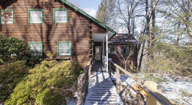 Photo of 514 Ridgeview Dr, Bartonsville, PA 18321