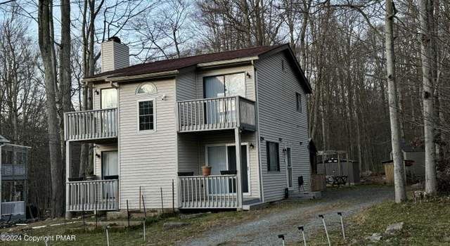 Photo of 1053 Country Place Dr, Tobyhanna, PA 18466