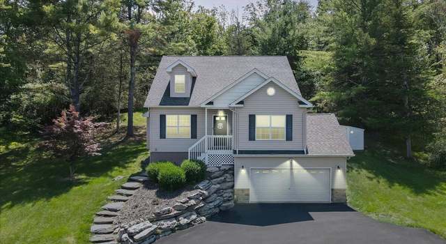 Photo of 401 Pierce Ln #103, East Stroudsburg, PA 18301