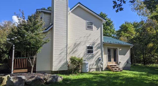 Photo of 667 Twisted Oak Ln, Effort, PA 18330