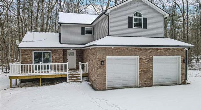 Photo of 4 Brookfield Ln, East Stroudsburg, PA 18301