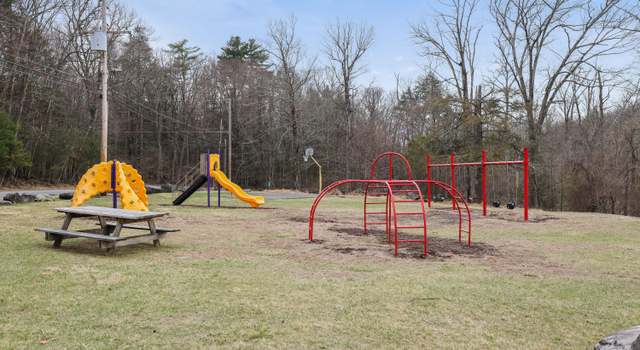 Photo of 340 Carnation Rd, East Stroudsburg, PA 18302