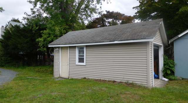 Photo of 919 Fairview Ave, Stroudsburg, PA 18360
