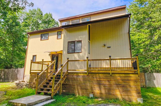 homes for rent in pine ridge bushkill pa