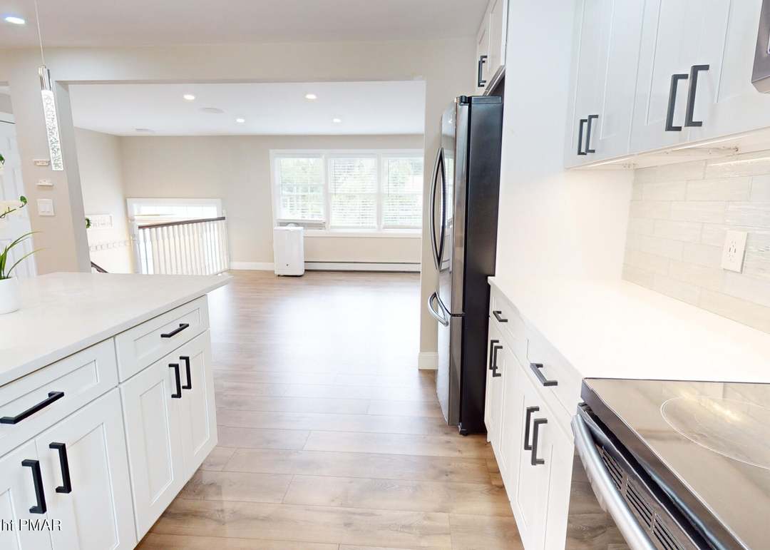 2132 Wallace St, Stroudsburg, PA 18360